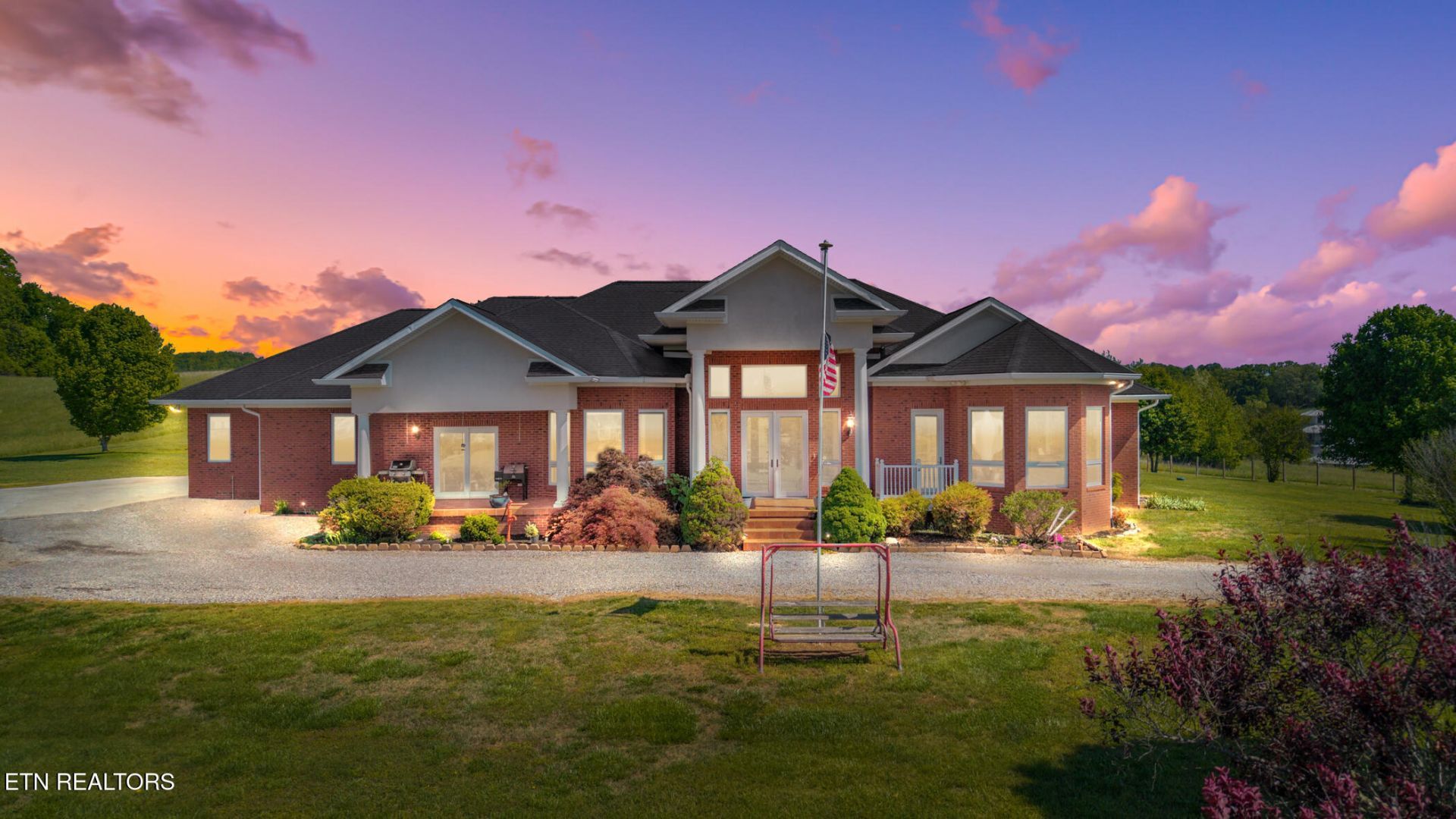 348 Ranch Rd, Blaine, TN 37709 Main Photo