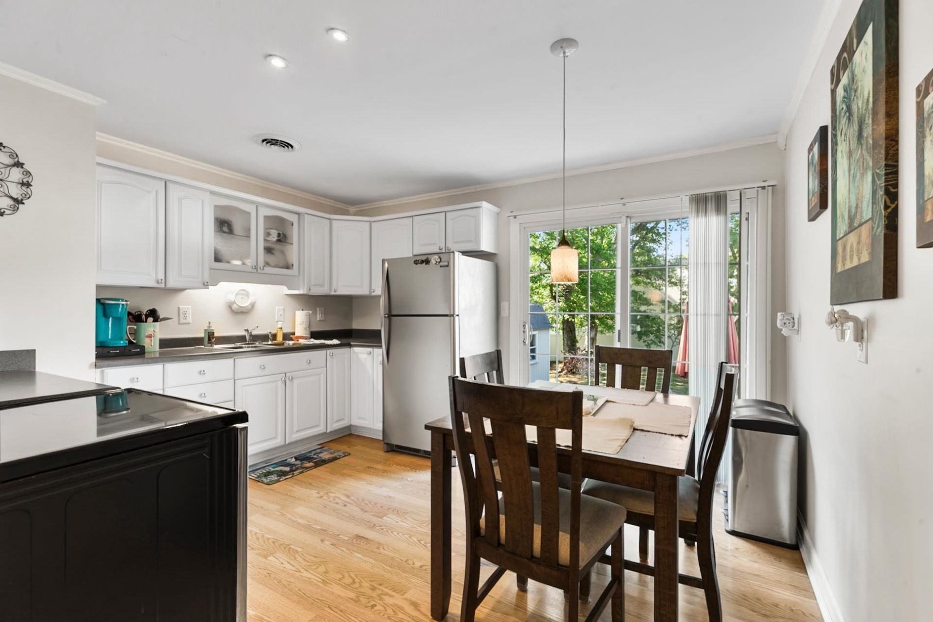 3308 Dunes St.  Photo 6