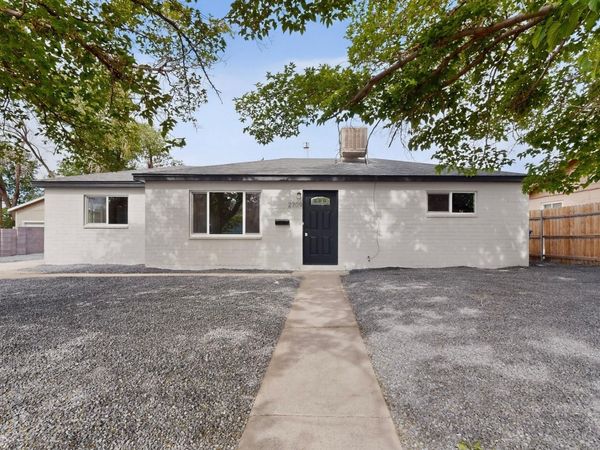 2709 Garcia Street NE, Albuquerque, NM 87112