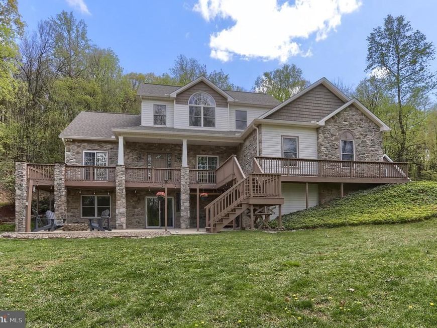 586 Blue Mountain Parkway , Harrisburg, PA 17112 Main Photo