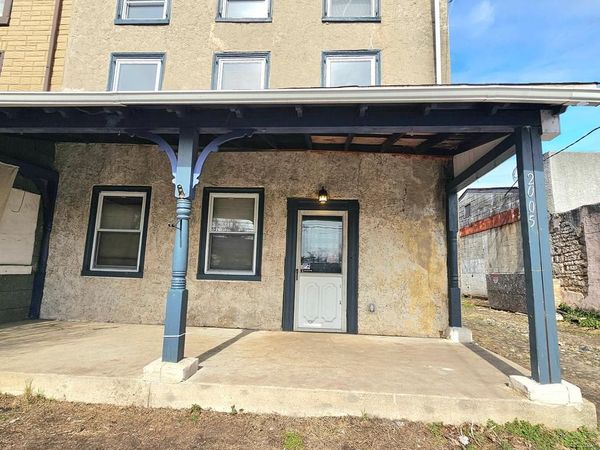 2005 W MAIN STREET, NORRISTOWN, PA 19403