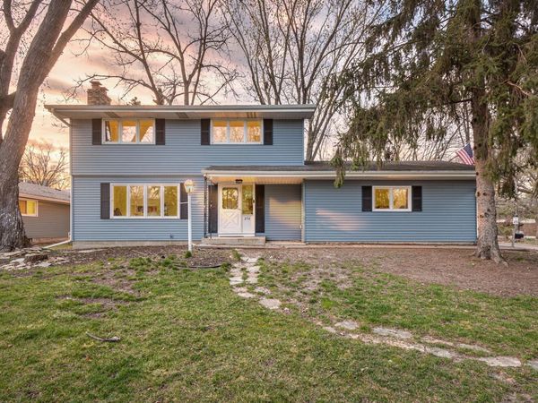 276 14th Avenue NW, New Brighton, MN 55112