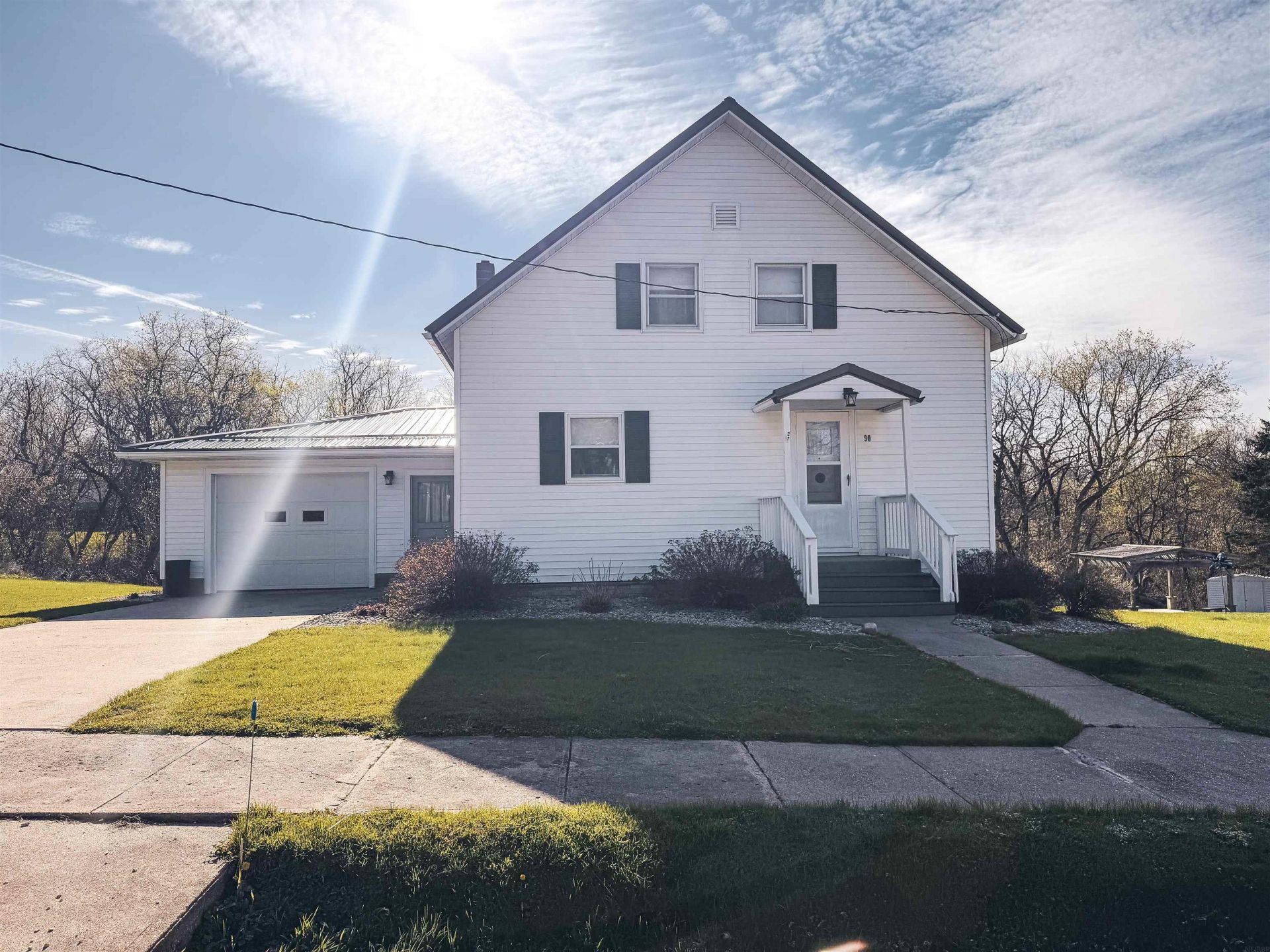 90 Main Street, Waterville, IA 52170 Main Photo