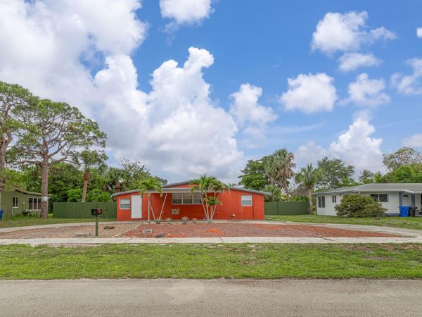 2550 SW 5th Street, Fort Lauderdale, FL 33312
