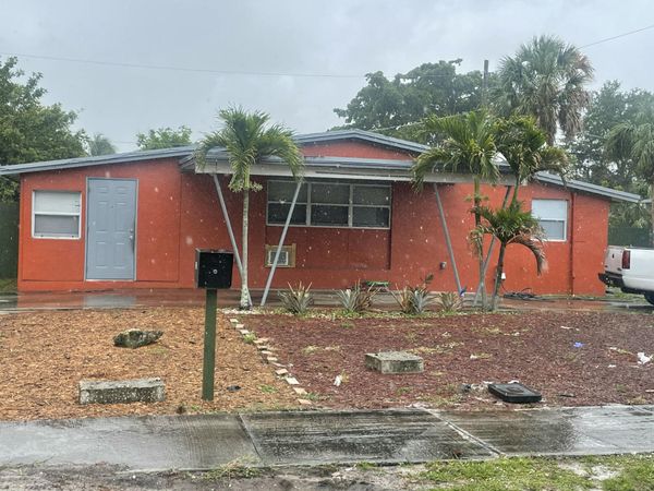 2550 SW 5th Street, Fort Lauderdale, FL 33312