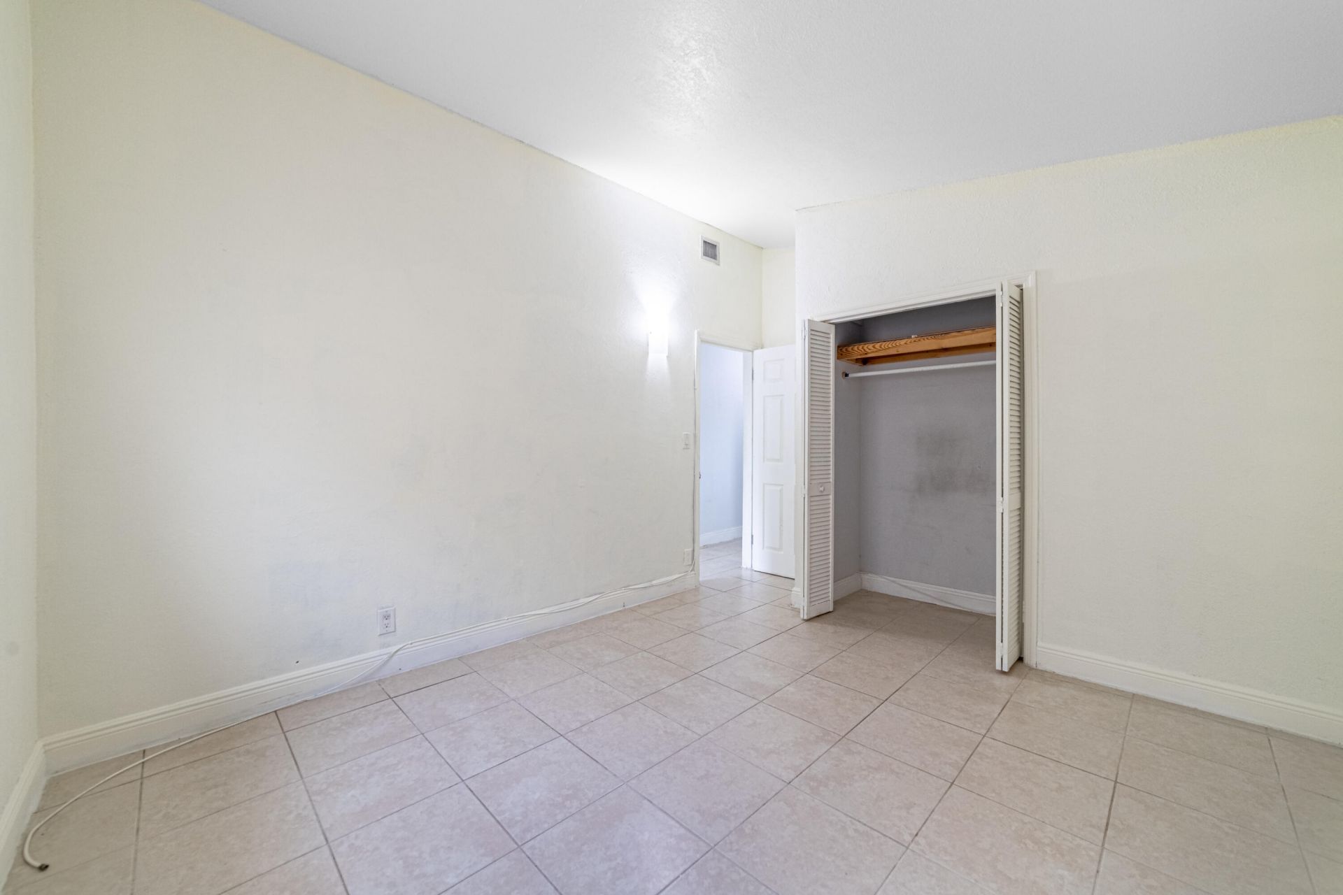2550 SW 5th Street, Fort Lauderdale, FL 33312 Photo