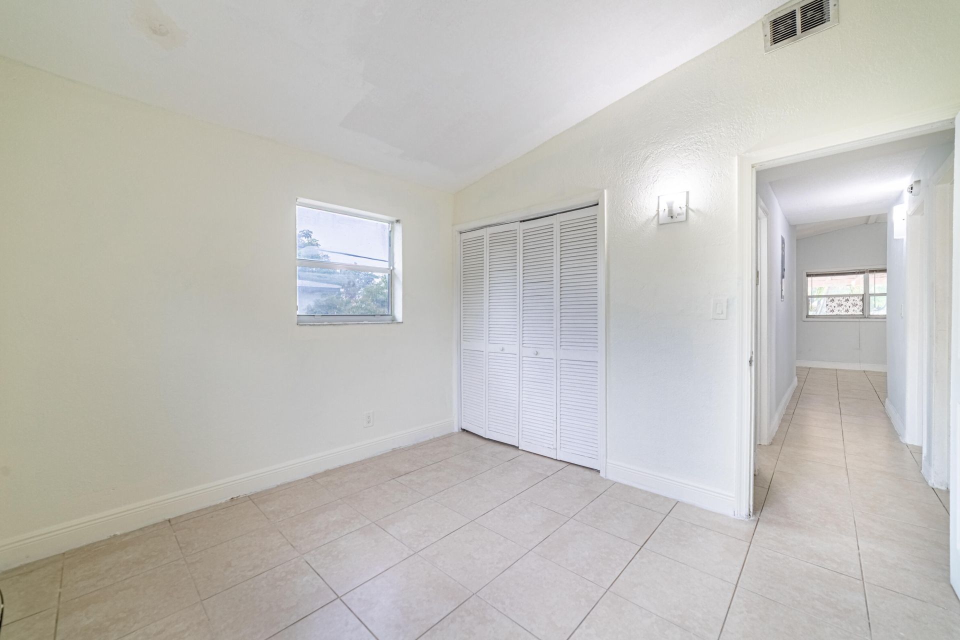 2550 SW 5th Street, Fort Lauderdale, FL 33312 Photo