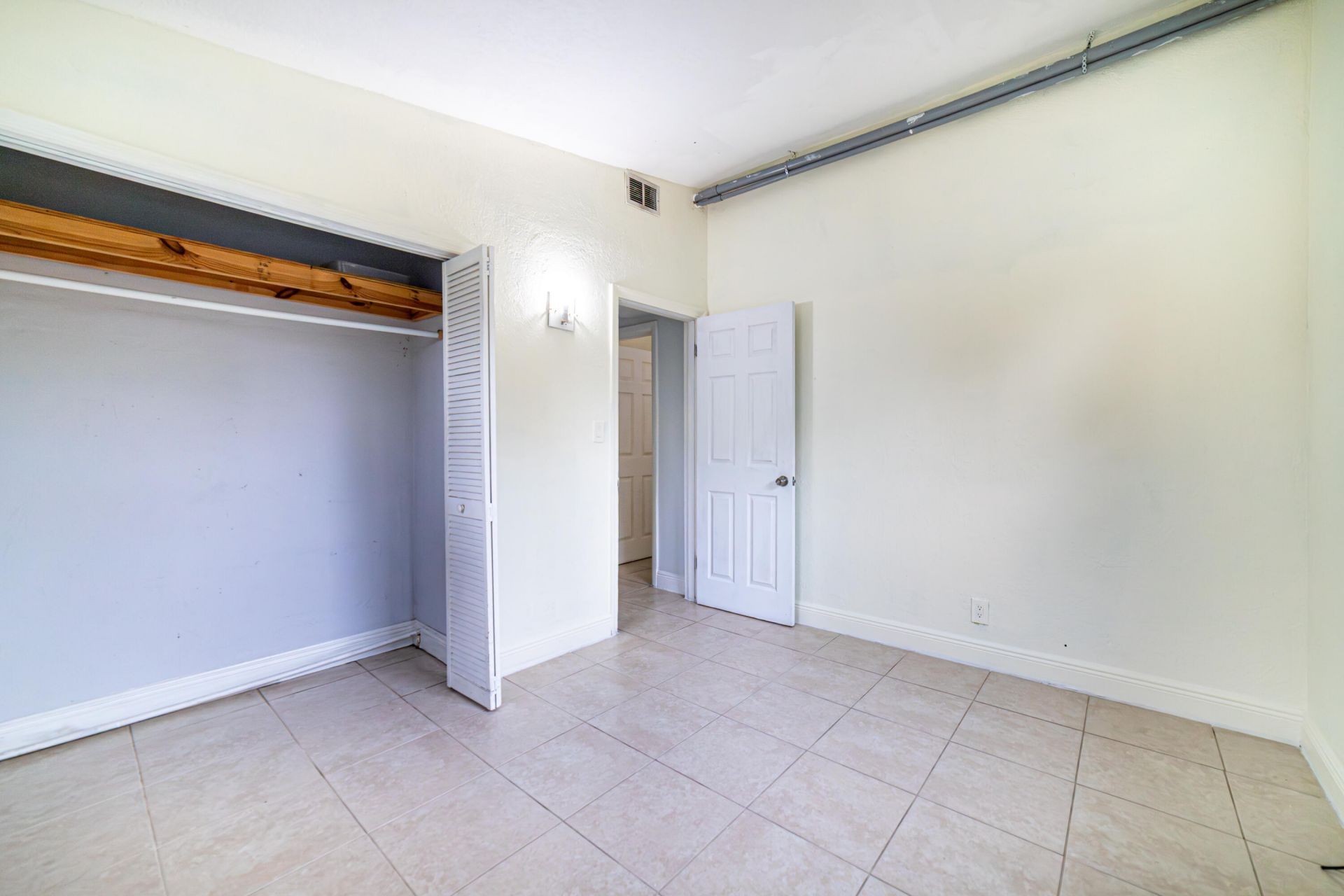 2550 SW 5th Street, Fort Lauderdale, FL 33312 Photo