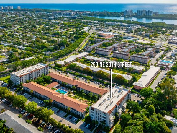 250 NE 20th Street, Boca Raton, FL 33431