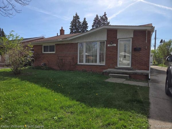 29607 Howard Avenue, Madison Heights, MI 48071