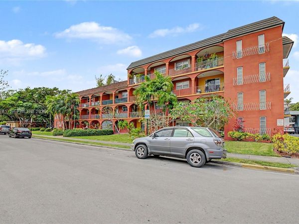 7540 SW 59th Ct, Unit 08, South Miami, FL 33143