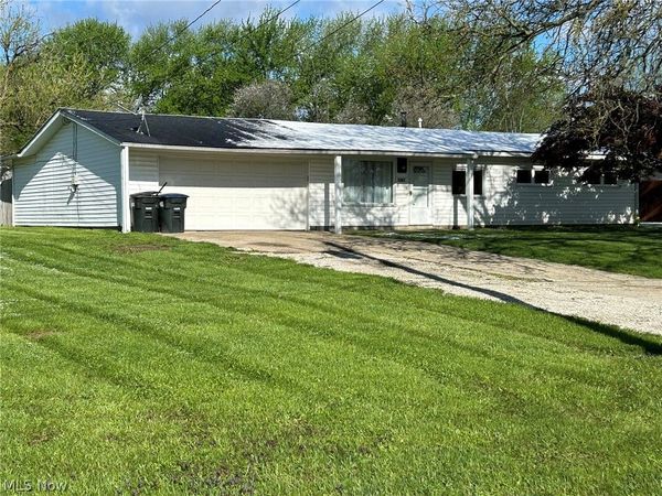 1882 Paul Drive, Brunswick, OH 44212