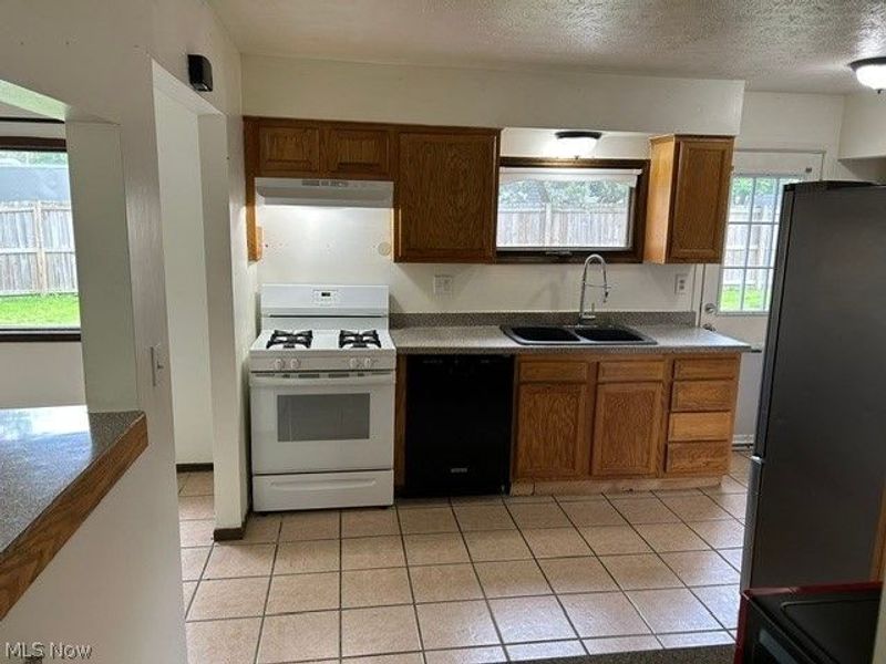 1882 Paul Drive, Brunswick, OH 44212 Photo 13