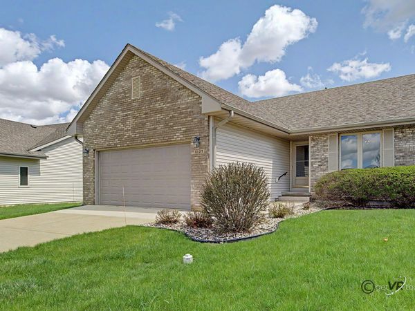 3127 Sandy Pointe Drive, FREEPORT, IL 61032
