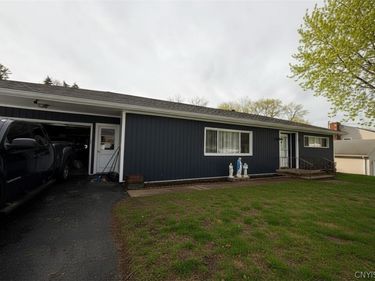 90 Ballantyne Brae, Utica, NY 13501