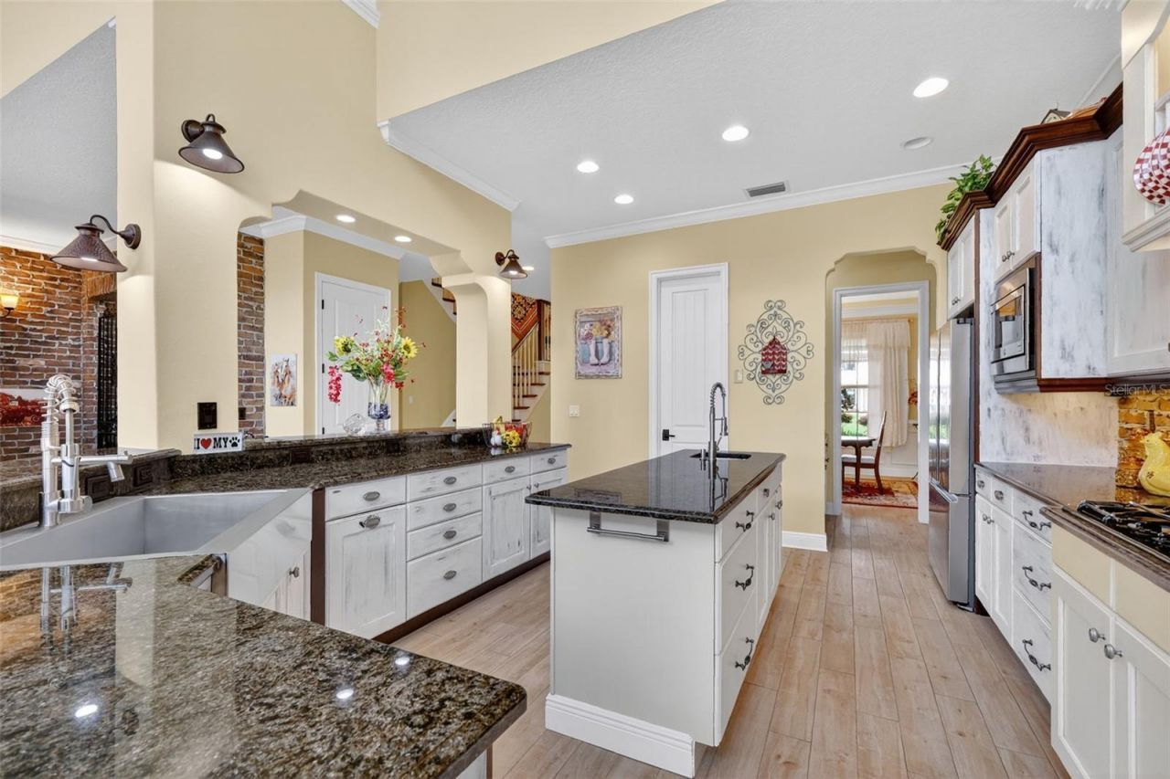 404 Long And Winding Road, Howey in the Hills, FL 34737 Photo