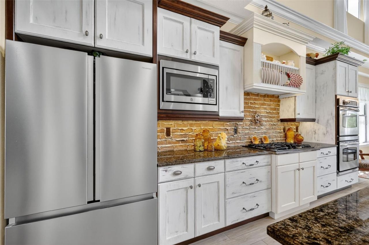 404 Long And Winding Road, Howey in the Hills, FL 34737 Photo