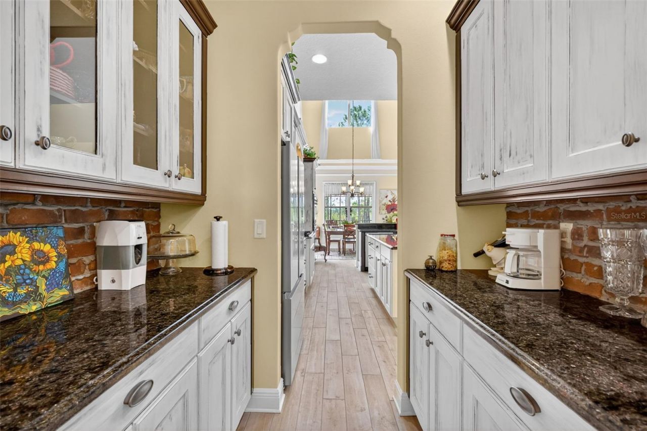 404 Long And Winding Road, Howey in the Hills, FL 34737 Photo