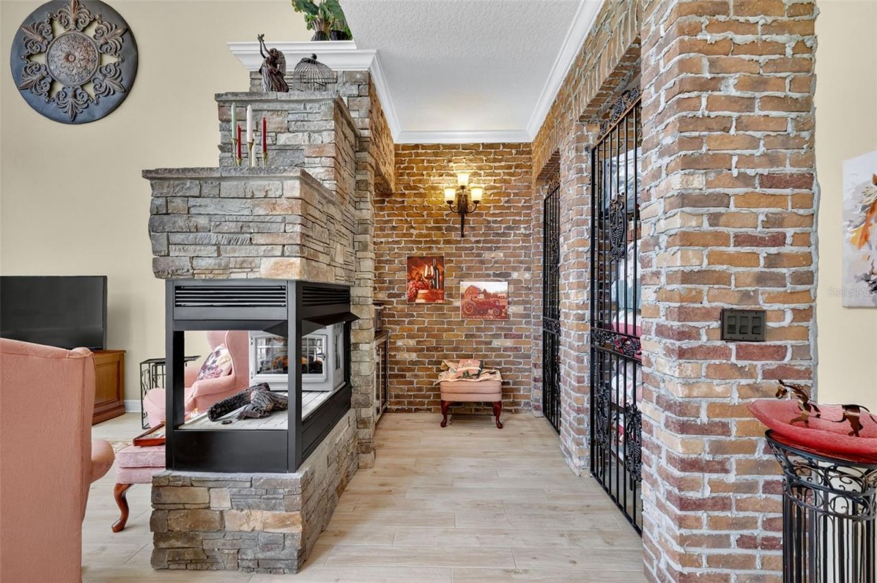 404 Long And Winding Road, Howey in the Hills, FL 34737 Photo