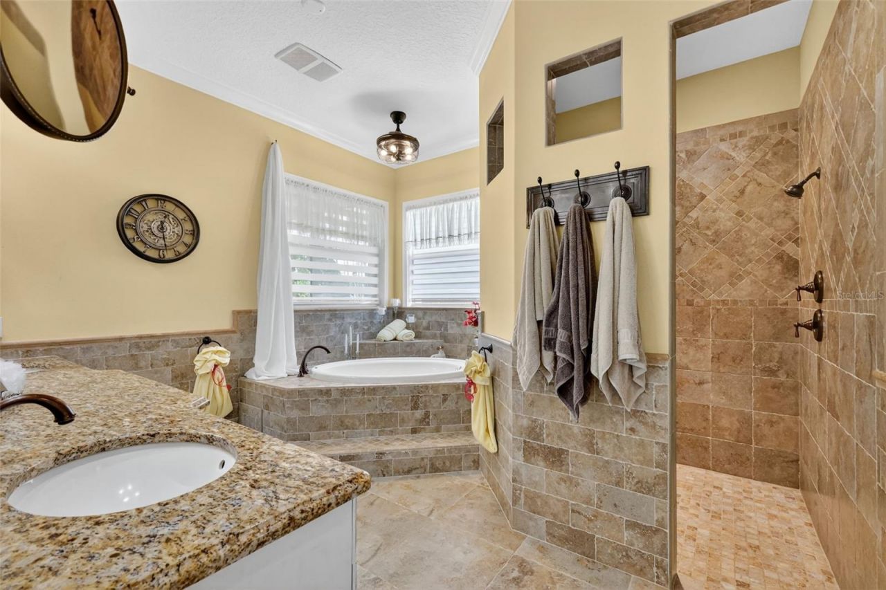 404 Long And Winding Road, Howey in the Hills, FL 34737 Photo