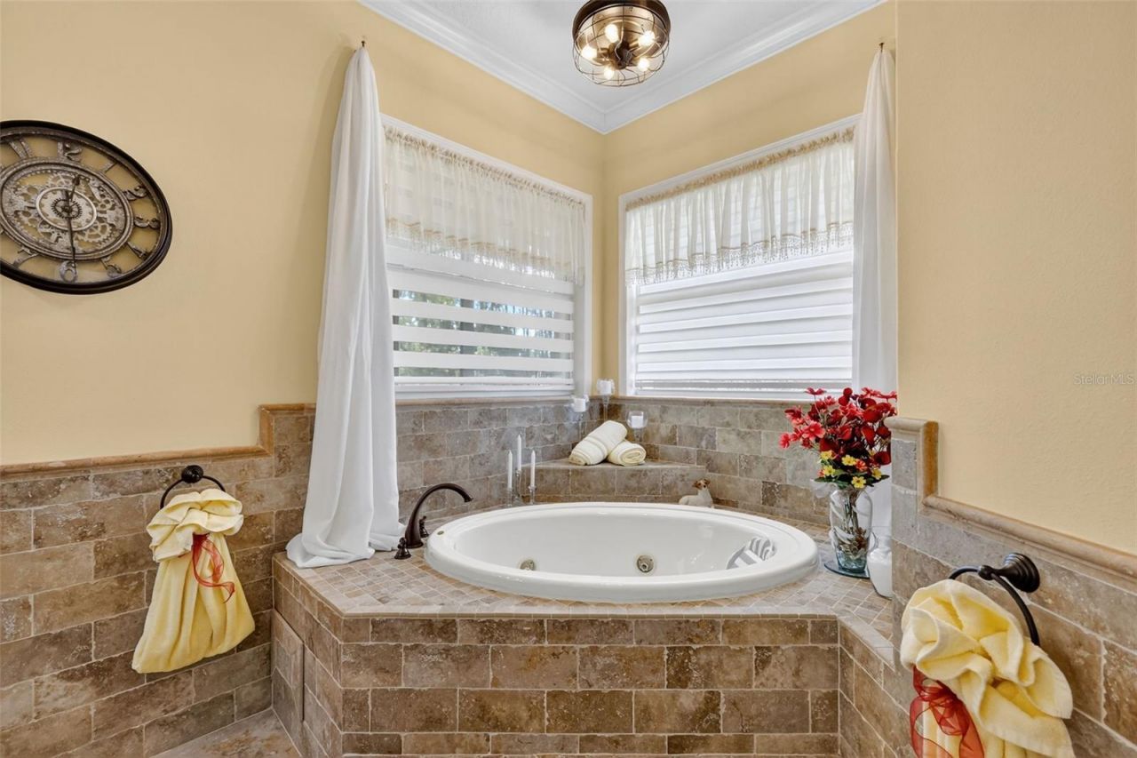 404 Long And Winding Road, Howey in the Hills, FL 34737 Photo