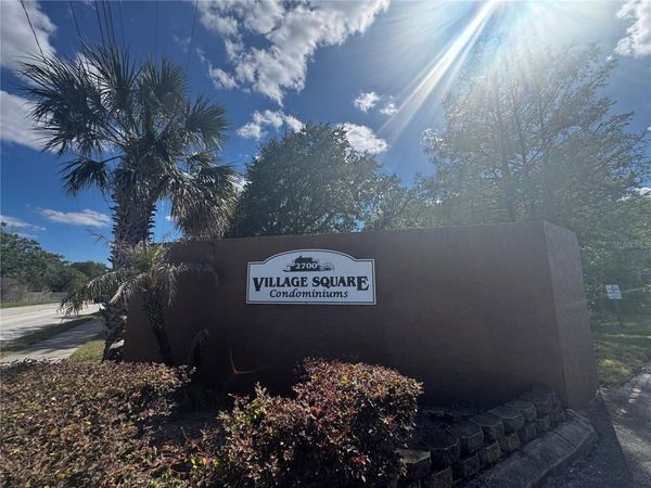 5917 VILLAGE CIRCLE, Unit 5917, ORLANDO, FL 32822