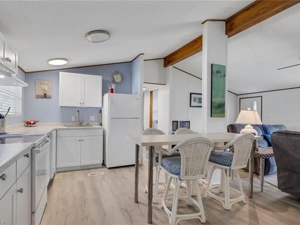 220 Ocean Reef LN, Unit 129, NAPLES, FL 34114