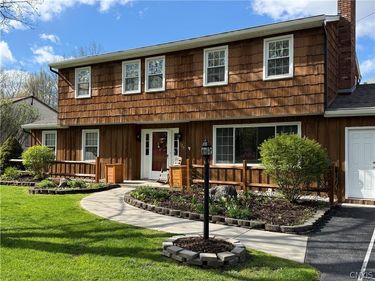 136 Cedar Heights Drive, Jamesville, NY 13078