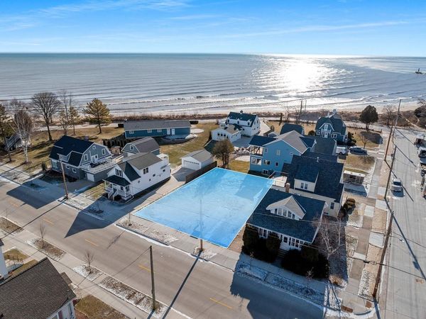 911 17TH STREET, Two Rivers, WI 54241