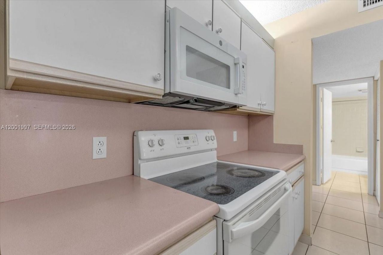 1200 SW 124th Ter, Unit 106O, Pembroke Pines, FL 33027 Photo