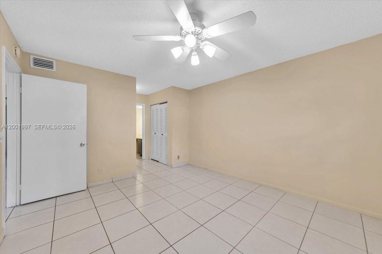 1200 SW 124th Ter, Unit 106O, Pembroke Pines, FL 33027 Photo
