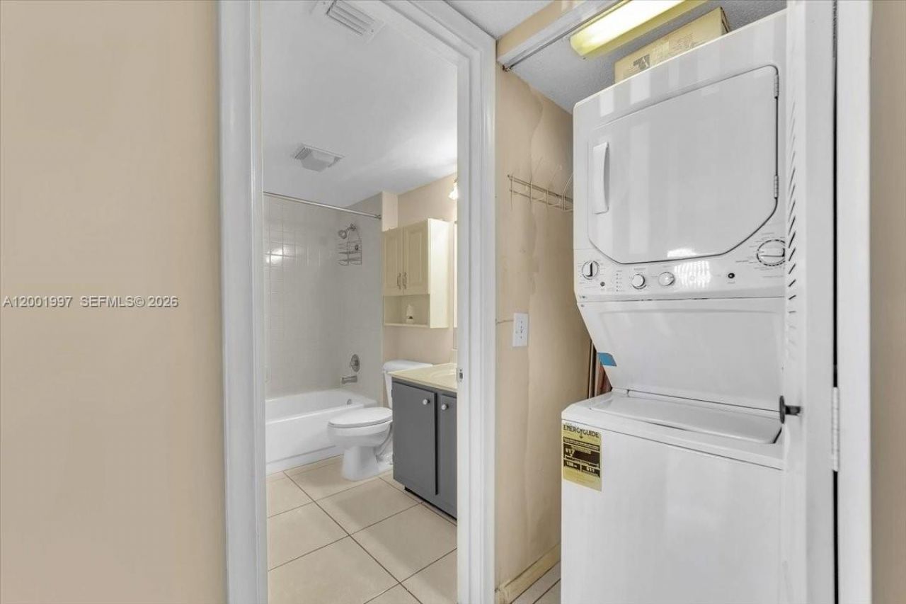 1200 SW 124th Ter, Unit 106O, Pembroke Pines, FL 33027 Photo