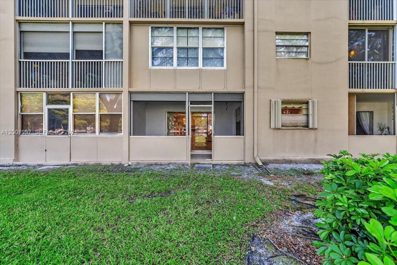 1200 SW 124th Ter, Unit 106O, Pembroke Pines, FL 33027 Photo