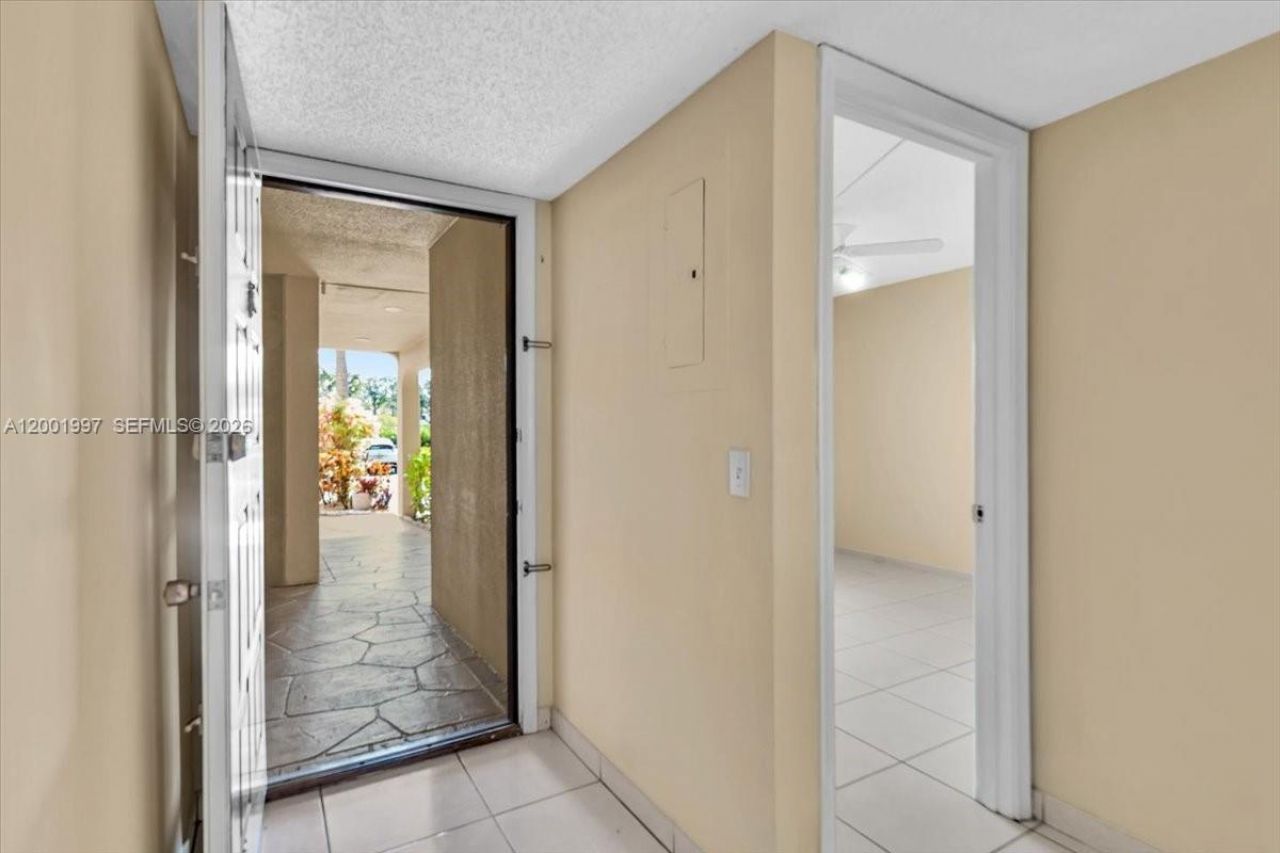 1200 SW 124th Ter, Unit 106O, Pembroke Pines, FL 33027 Photo