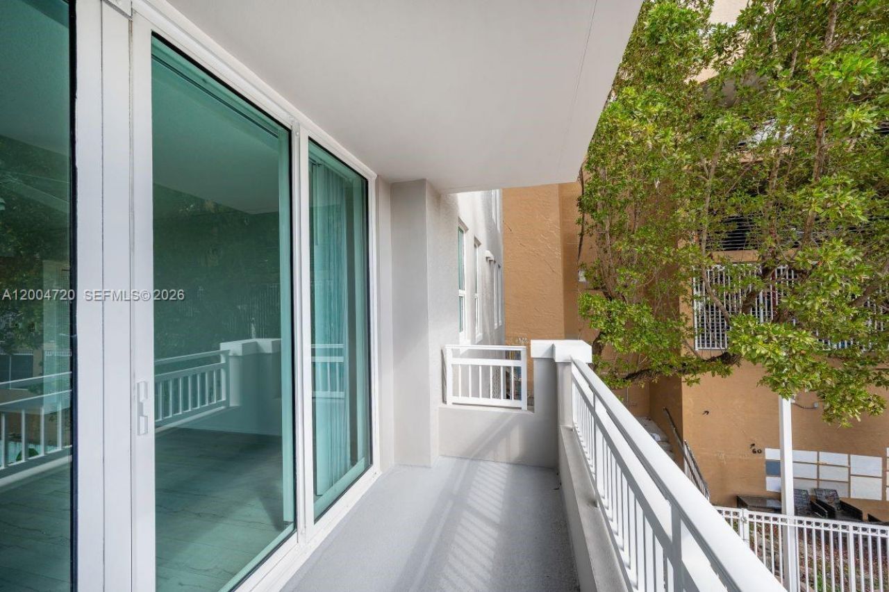 2665 SW 37th Ave, Unit 201, Miami, FL 33133 Photo