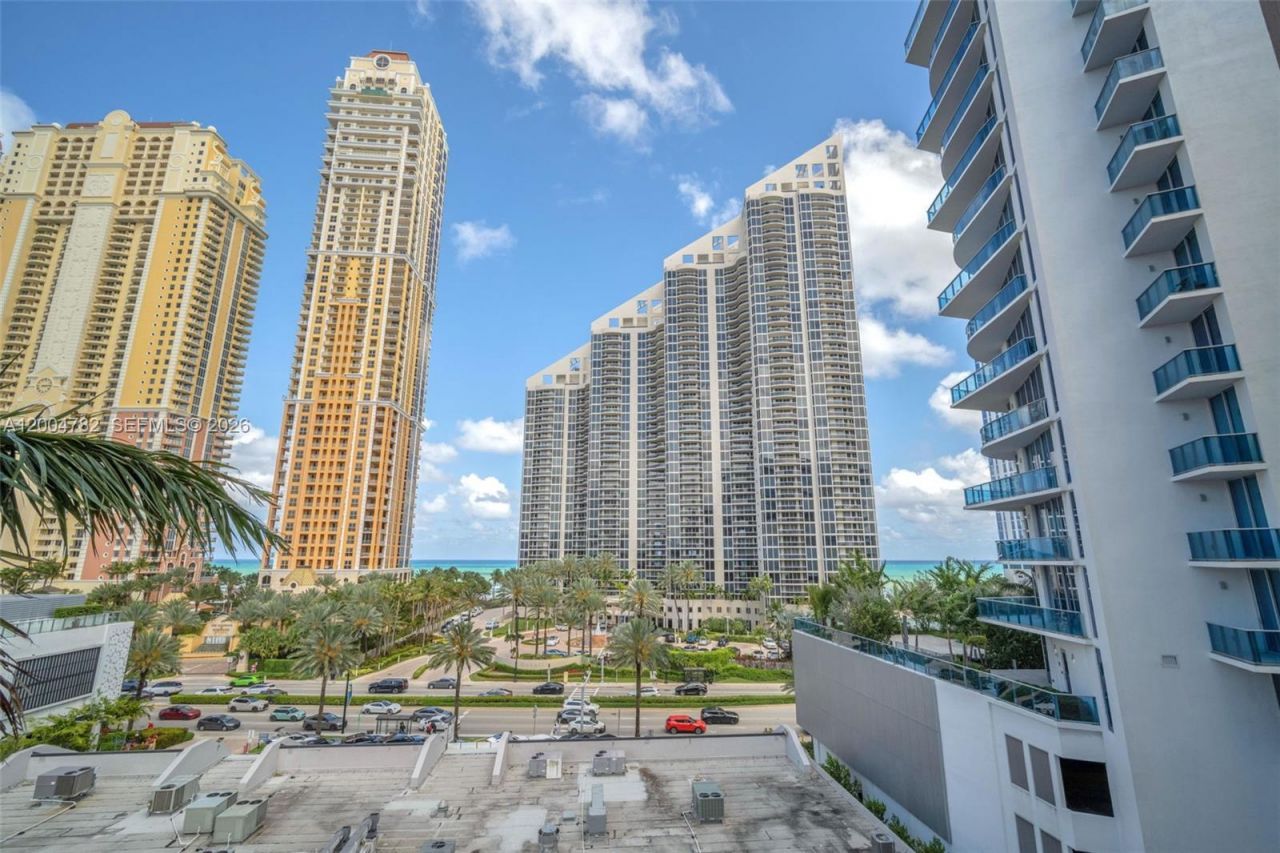 17555 Atlantic Blvd, Unit 707, Sunny Isles Beach, FL 33160 Photo