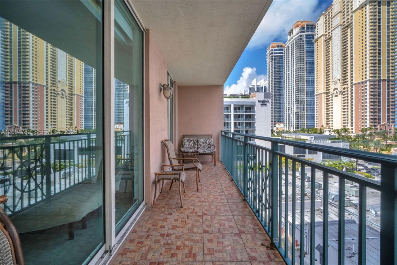 17555 Atlantic Blvd, Unit 707, Sunny Isles Beach, FL 33160 Photo