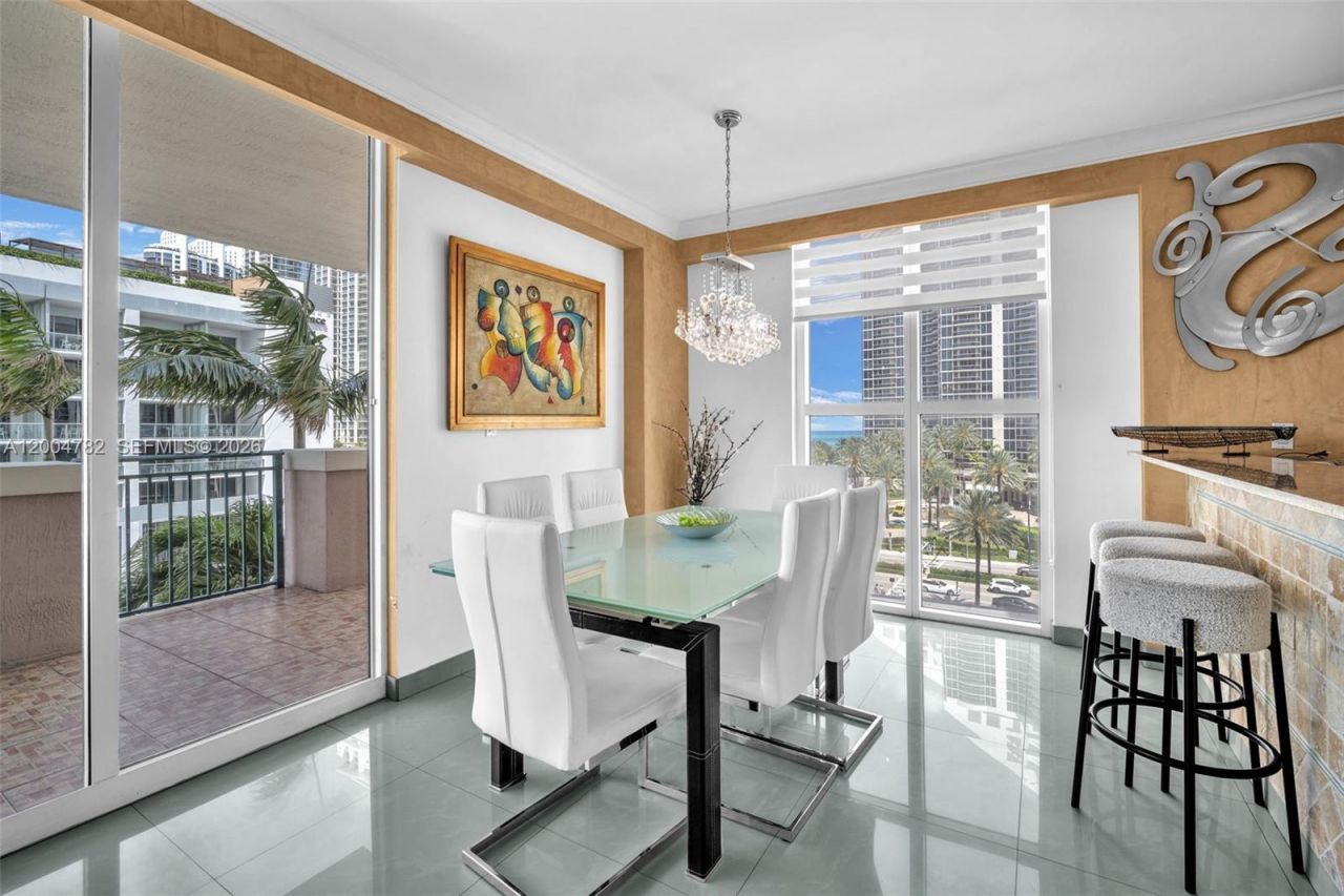 17555 Atlantic Blvd, Unit 707, Sunny Isles Beach, FL 33160 Photo
