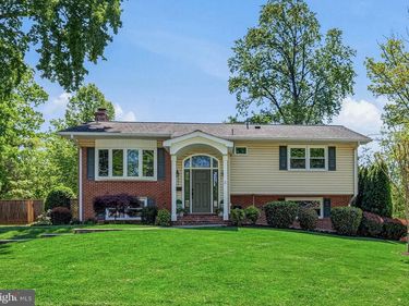 8231 MCNEIL STREET, VIENNA, VA 22180