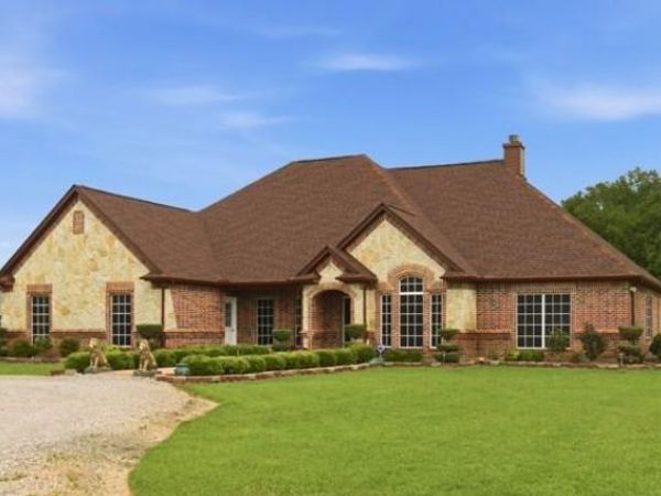 25452 Williams Drive, Justin, TX 76247