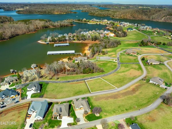 220 Wildwing Drive, Vonore, TN 37885