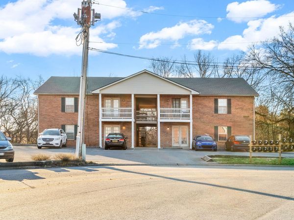 3239 Tower Dr , Clarksville, TN 37042