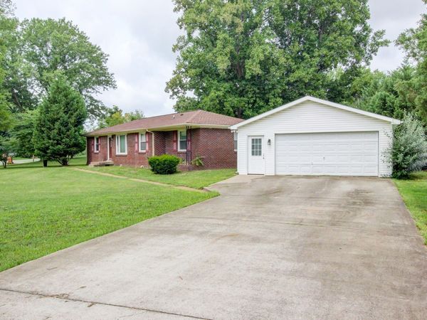 60 Bel Air Blvd , Clarksville, TN 37042