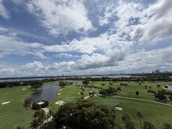 2000 Presidential Way, Unit 1204, West Palm Beach, FL 33401