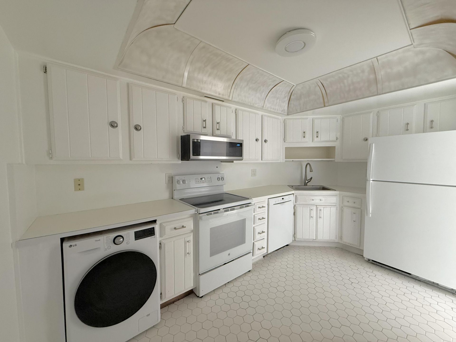 2000 Presidential Way, Unit 1204, West Palm Beach, FL 33401 Photo