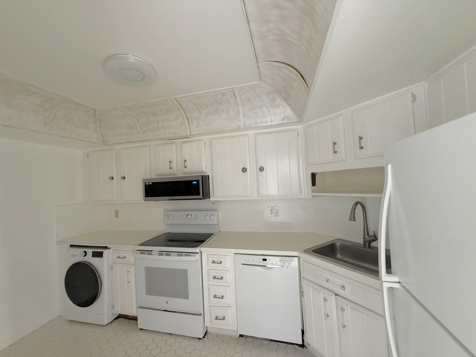2000 Presidential Way, Unit 1204, West Palm Beach, FL 33401 Photo