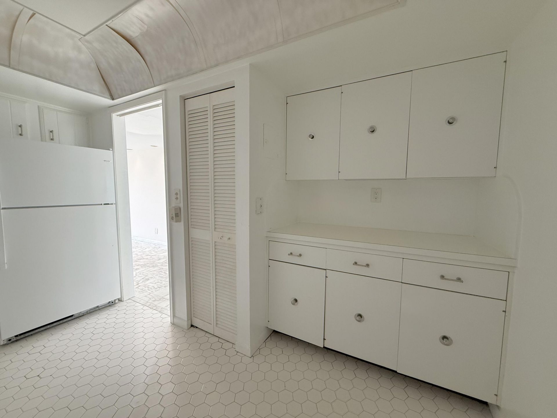 2000 Presidential Way, Unit 1204, West Palm Beach, FL 33401 Photo