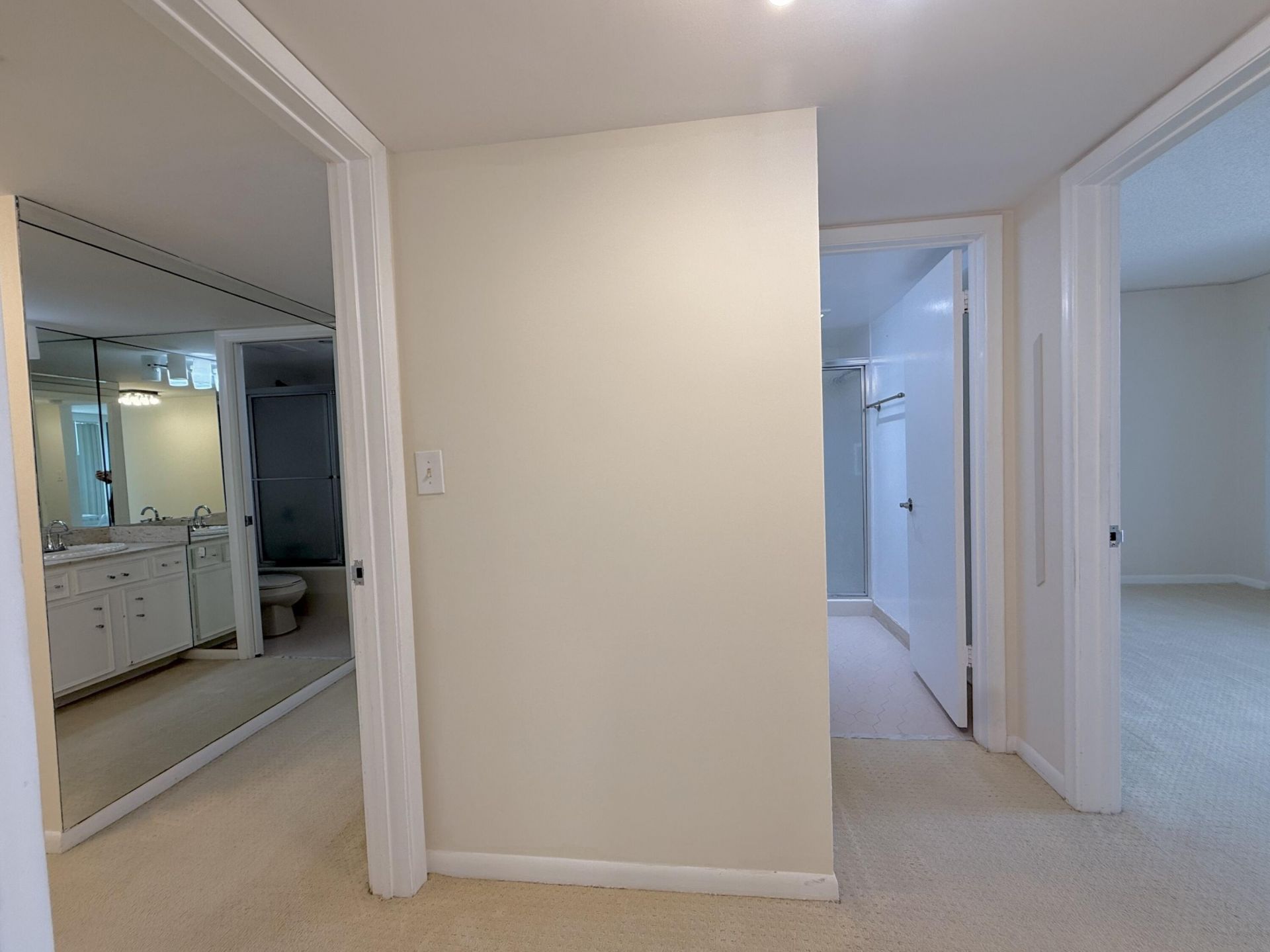 2000 Presidential Way, Unit 1204, West Palm Beach, FL 33401 Photo