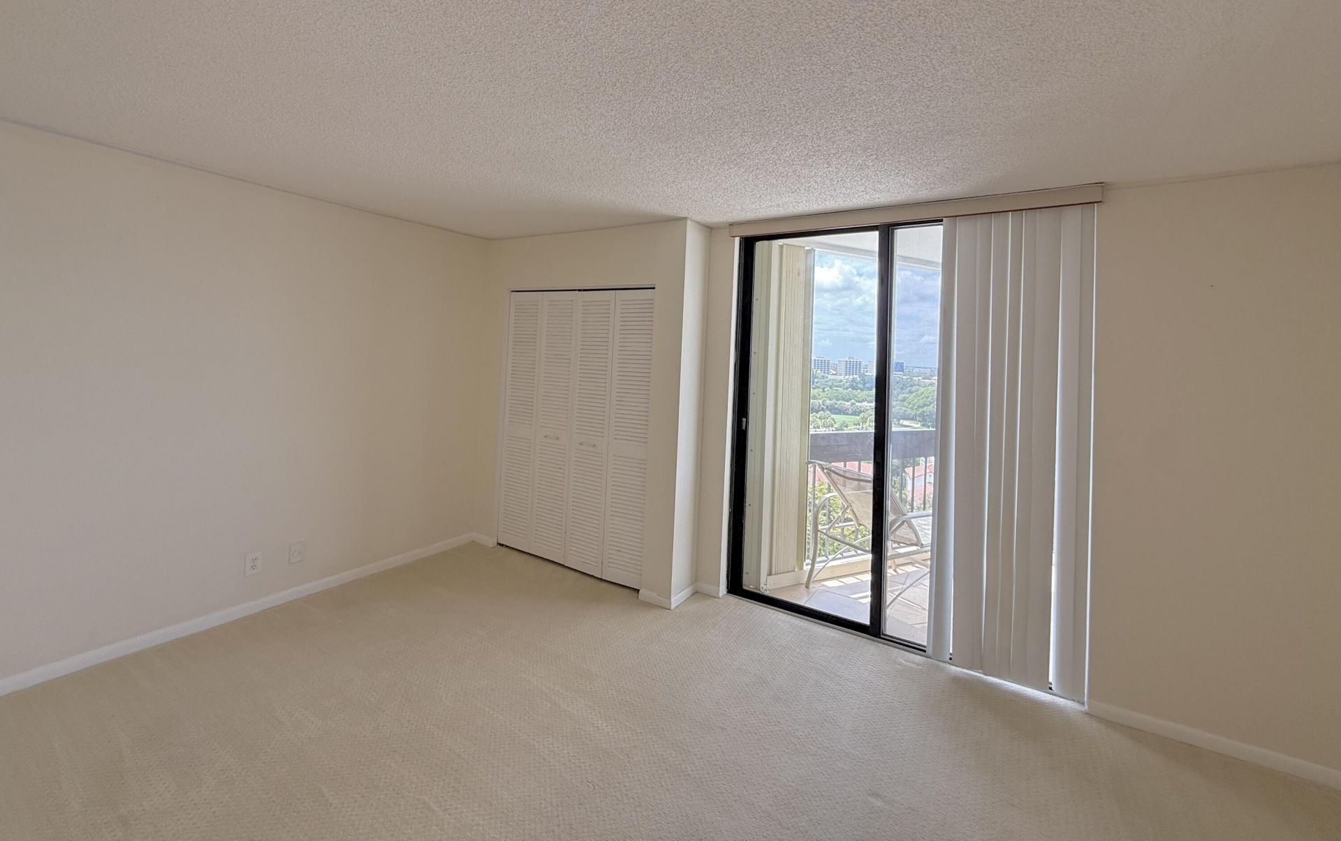 2000 Presidential Way, Unit 1204, West Palm Beach, FL 33401 Photo