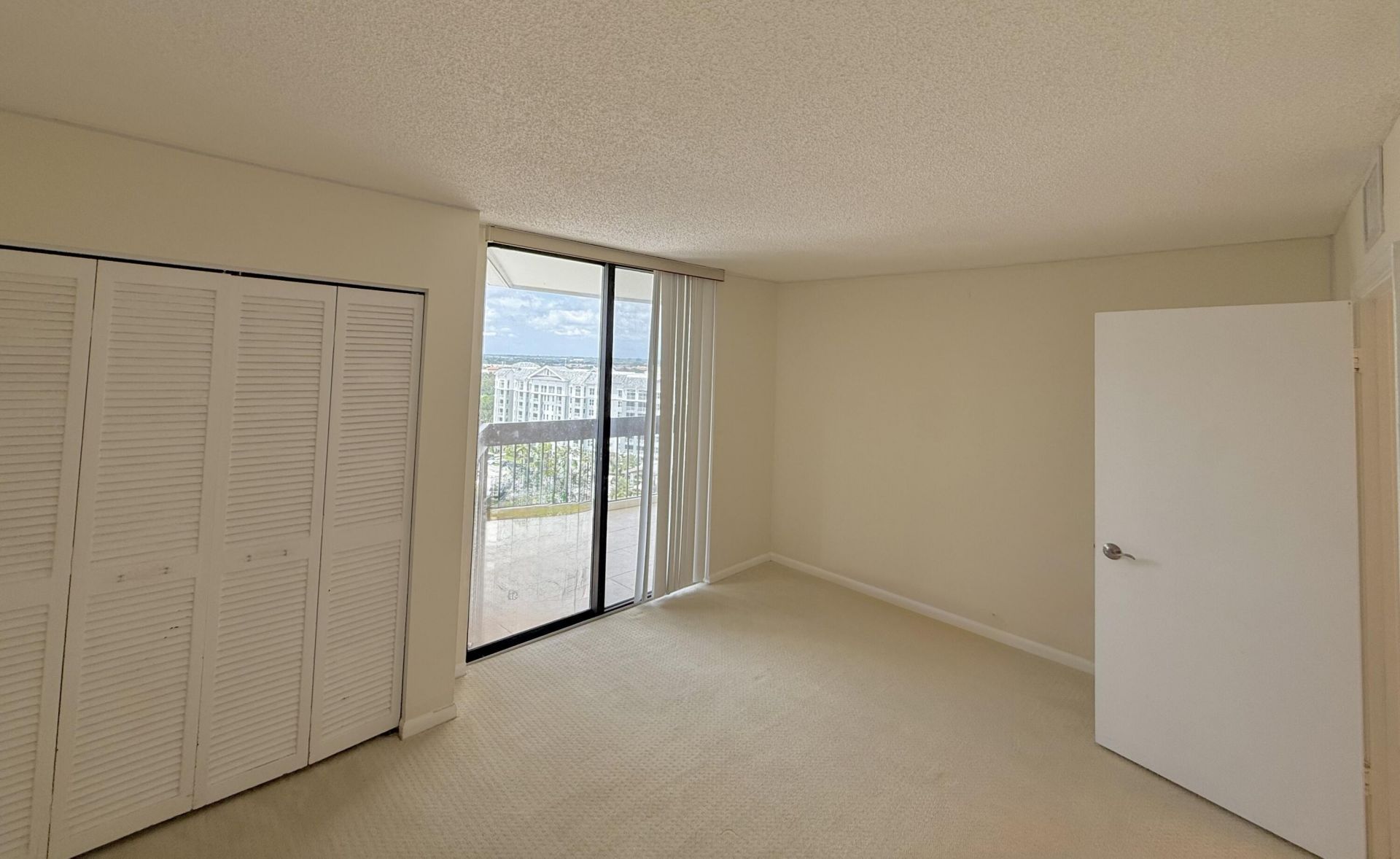 2000 Presidential Way, Unit 1204, West Palm Beach, FL 33401 Photo
